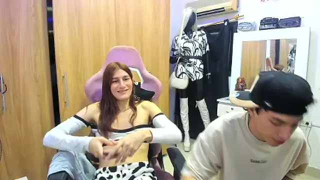 Pride couple online show from June 29, 10:43 pm