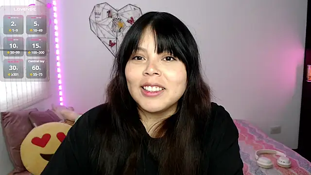 EllieMoonX online show from July 20, 10:45 pm