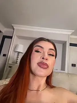 AbrilColls  online show from June 10, 12:55 am