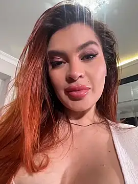 AbrilColls  online show from June 22, 3:25 am