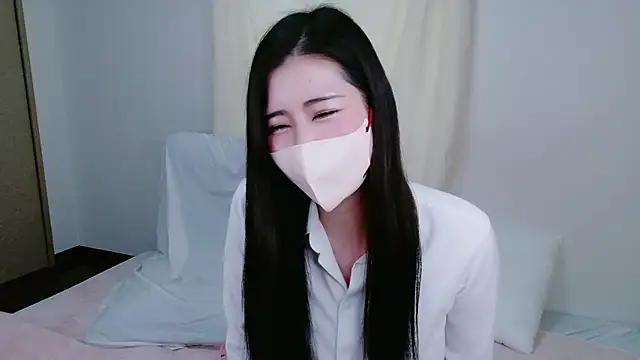 Snapshot of Ran_2323 chatting on February 17, 2:30 am Ran 2323 online show from February 17, 2:30 am