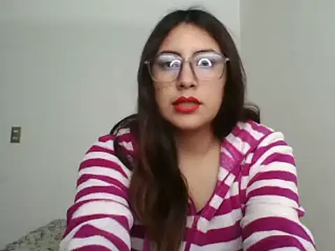 Snapshot of Mar_00c chatting on October 15, 3:23 pm Mar 00c online show from October 15, 3:23 pm