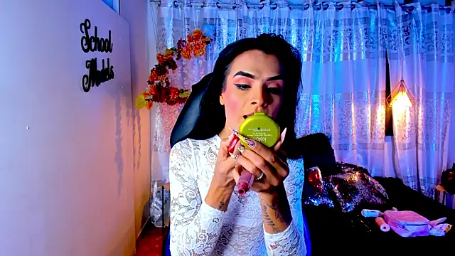 Snapshot of ZAMMIRA chatting on October 18, 4:37 am ZAMMIRA online show from October 18, 4:37 am