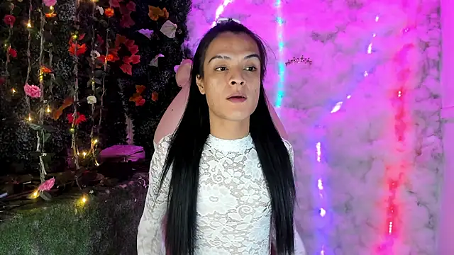 Snapshot of ZAMMIRA chatting on December 16, 6:18 am ZAMMIRA online show from December 16, 6:18 am