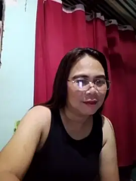Snapshot of erma_joy chatting on June 23, 7:23 pm erma joy online show from June 23, 7:23 pm