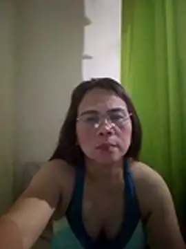 Snapshot of erma_joy chatting on July 20, 10:39 am erma joy online show from July 20, 10:39 am