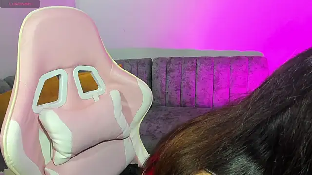 Snapshot of Angel_a- chatting on October 21, 8:42 pm Angel a- online show from October 21, 8:42 pm