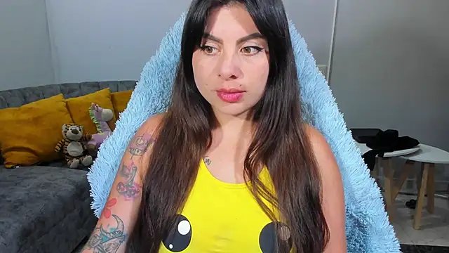 Snapshot of Angel_a- chatting on November 18, 9:08 pm Angel a- online show from November 18, 9:08 pm