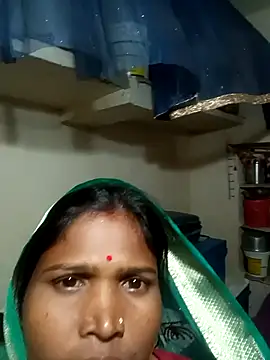 Hot hat online show from October 10, 3:33 pm