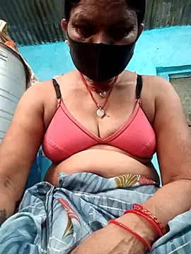 Snapshot of R_sehjal chatting on November 2, 9:55 am R sehjal online show from November 2, 9:55 am