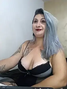 Snapshot of LilithGreenn chatting on October 20, 6:58 am LilithGreenn online show from October 20, 6:58 am