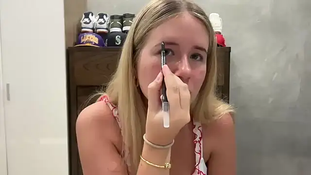 itssosierra online show from November 26, 4:24 am