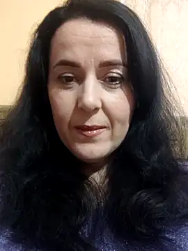 Snapshot of Amelialove42 chatting on October 19, 11:44 am Amelialove42 online show from October 19, 11:44 am