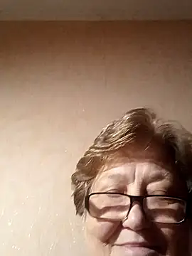 Snapshot of Katherine735 chatting on October 19, 3:12 pm Katherine735 online show from October 19, 3:12 pm