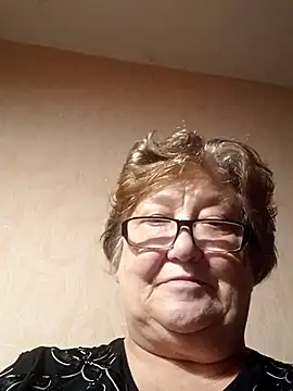 Snapshot of Katherine735 chatting on November 1, 9:50 pm Katherine735 online show from November 1, 9:50 pm