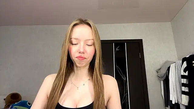 AntoniaMoravick online show from October 29, 7:10 am