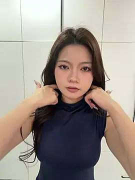 Snapshot of niannian6373 chatting on February 19, 12:34 pm niannian6373 online show from February 19, 12:34 pm