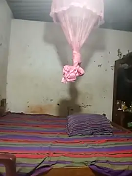 Snapshot of HarshiStar7 chatting on December 14, 9:41 pm HarshiStar7 online show from December 14, 9:41 pm