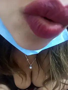 FATIFATIMOROC online show from February 18, 10:17 pm