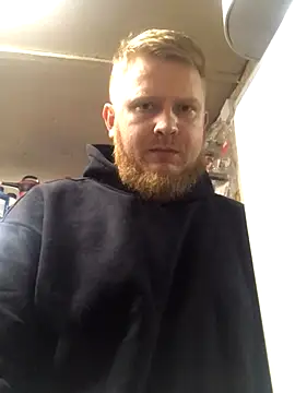 Snapshot of bodywork30 chatting on December 2, 3:18 pm bodywork30 online show from December 2, 3:18 pm