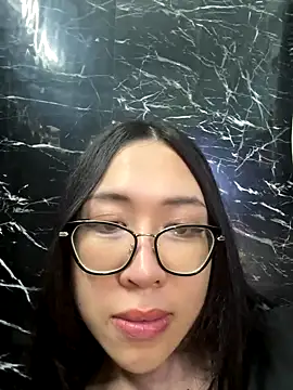 Snapshot of AnnieEma chatting on October 20, 8:53 pm AnnieEma online show from October 20, 8:53 pm