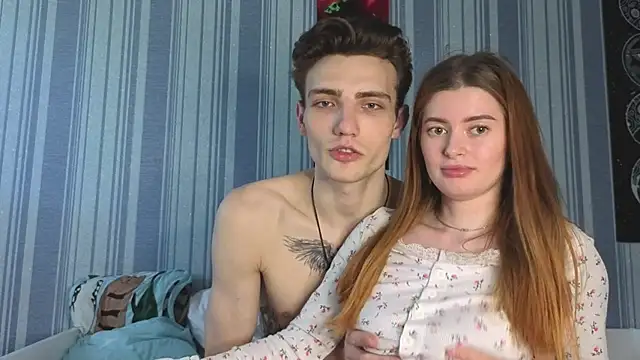 EmiliaCouple online show from May 7, 12:43 pm
