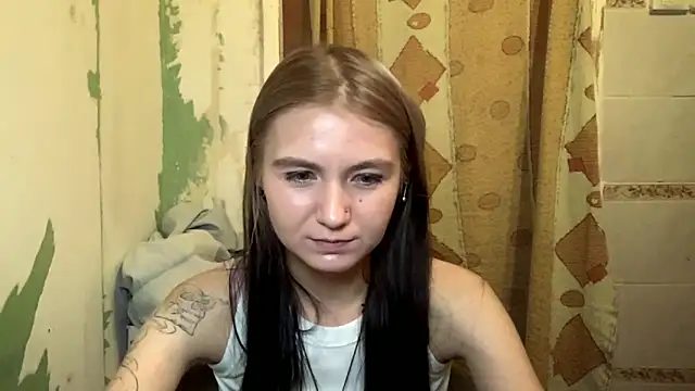 Snapshot of ArianeBhayani chatting on October 29, 10:33 pm ArianeBhayani online show from October 29, 10:33 pm