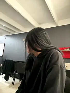 angie rousse  online show from November 17, 1:06 pm