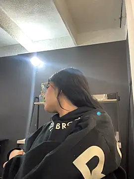 angie rousse  online show from November 19, 1:11 pm