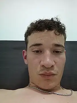 extrovertidoG online show from November 28, 4:48 am