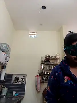 Snapshot of Honey-26 chatting on December 3, 7:27 am Honey-26 online show from December 3, 7:27 am