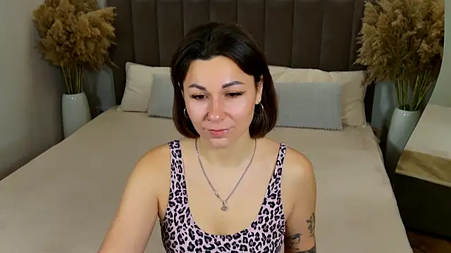 Snapshot of EdenSolis chatting on November 28, 9:23 am EdenSolis online show from November 28, 9:23 am