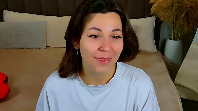 EdenSolis online show from April 26, 8:56 am