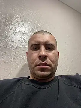 Snapshot of AronMode chatting on December 4, 2:26 pm AronMode online show from December 4, 2:26 pm