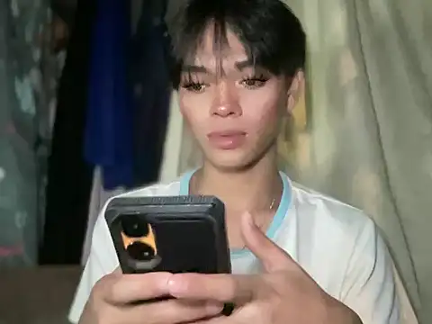 Snapshot of Chechay chatting on November 24, 12:27 pm Chechay online show from November 24, 12:27 pm