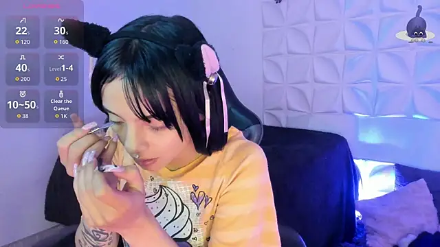 Barbieteeen online show from October 28, 4:38 am