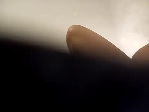 Snapshot of jjLARAY chatting on November 24, 3:39 am jjLARAY online show from November 24, 3:39 am