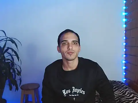 Maax3023 online show from November 3, 5:14 pm