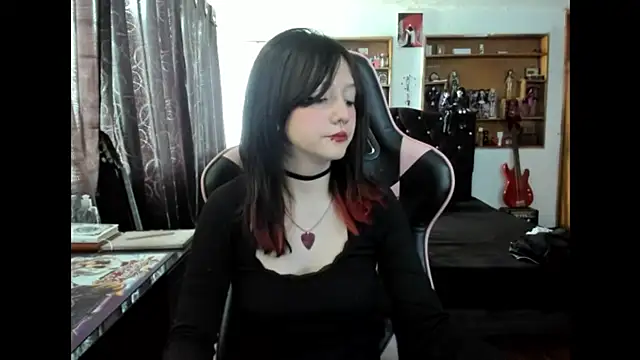 Snapshot of Maki_Zein_ chatting on November 25, 7:03 pm Maki Zein online show from November 25, 7:03 pm