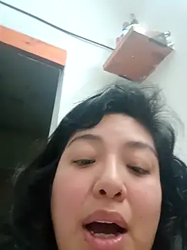 Snapshot of Limoncito027 chatting on October 10, 4:11 am Limoncito027 online show from October 10, 4:11 am