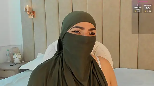  naylaa  online show from December 16, 2:38 am