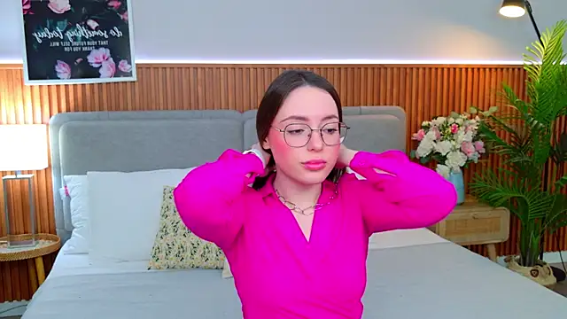 JulliRoss online show from April 26, 5:05 am