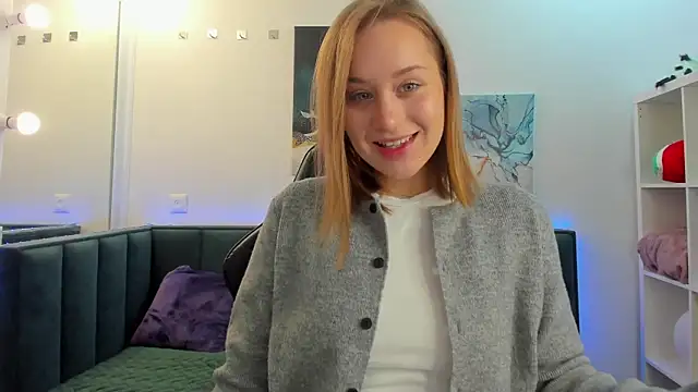 Snapshot of Melissa_new22 chatting on October 27, 11:52 pm Melissa new22 online show from October 27, 11:52 pm