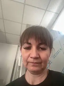 Butterfly8385 online show from March 16, 1:37 pm