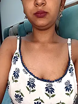 Snapshot of Marathi_gavtami chatting on May 4, 9:27 am Marathi gavtami online show from May 4, 9:27 am
