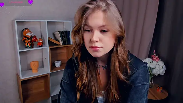 Snapshot of MardellAyling chatting on October 17, 4:37 am MardellAyling online show from October 17, 4:37 am