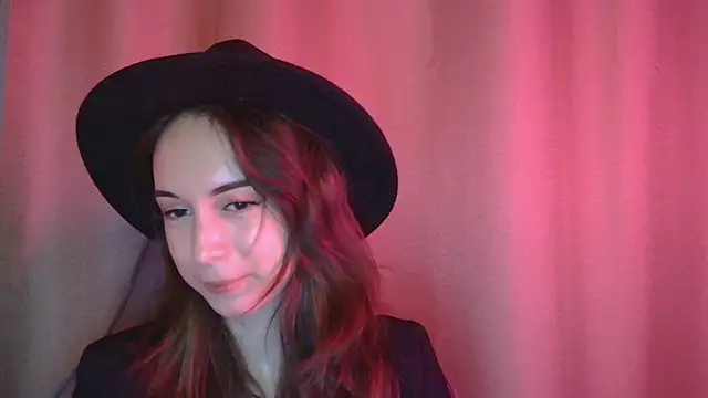 Snapshot of VeraLush chatting on November 5, 1:33 pm VeraLush online show from November 5, 1:33 pm