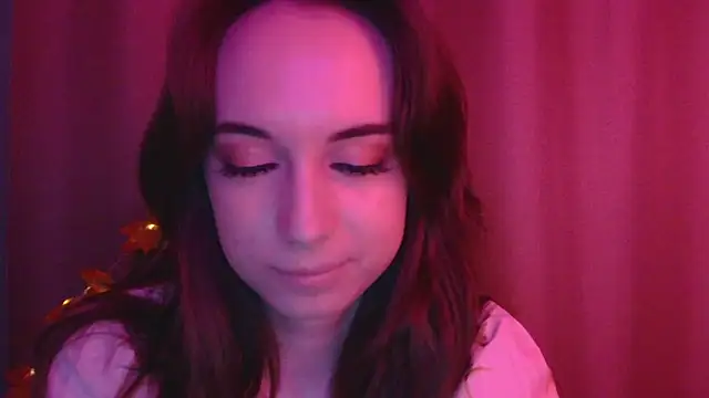 Snapshot of VeraLush chatting on November 8, 1:33 pm VeraLush online show from November 8, 1:33 pm