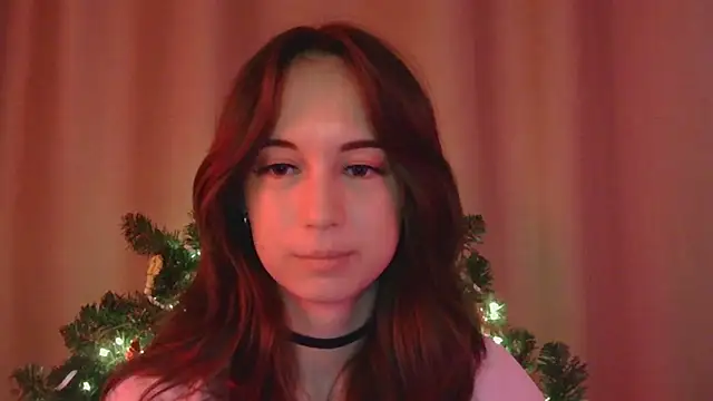 Snapshot of VeraLush chatting on December 19, 12:45 pm VeraLush online show from December 19, 12:45 pm