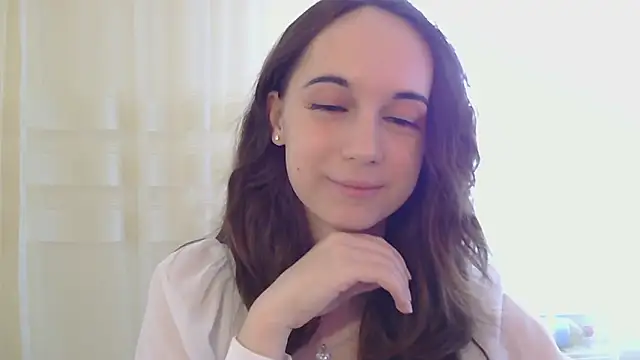 Snapshot of VeraLush chatting on March 20, 10:42 am VeraLush online show from March 20, 10:42 am